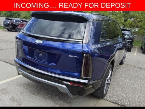 Used 2026 Cadillac Vistiq Sport w/ LPO, Floor Liner Package AWD/4WD image 14
