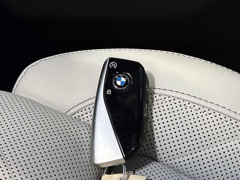 Used 2024 BMW X7 xDrive40i w/ Climate Comfort Package AWD/4WD image 40