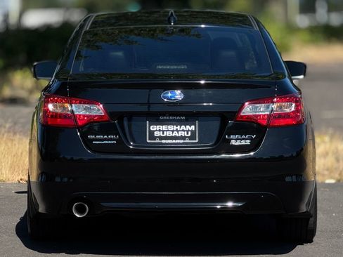 Used 2017 Subaru Legacy 2.5i Limited AWD/4WD image 6