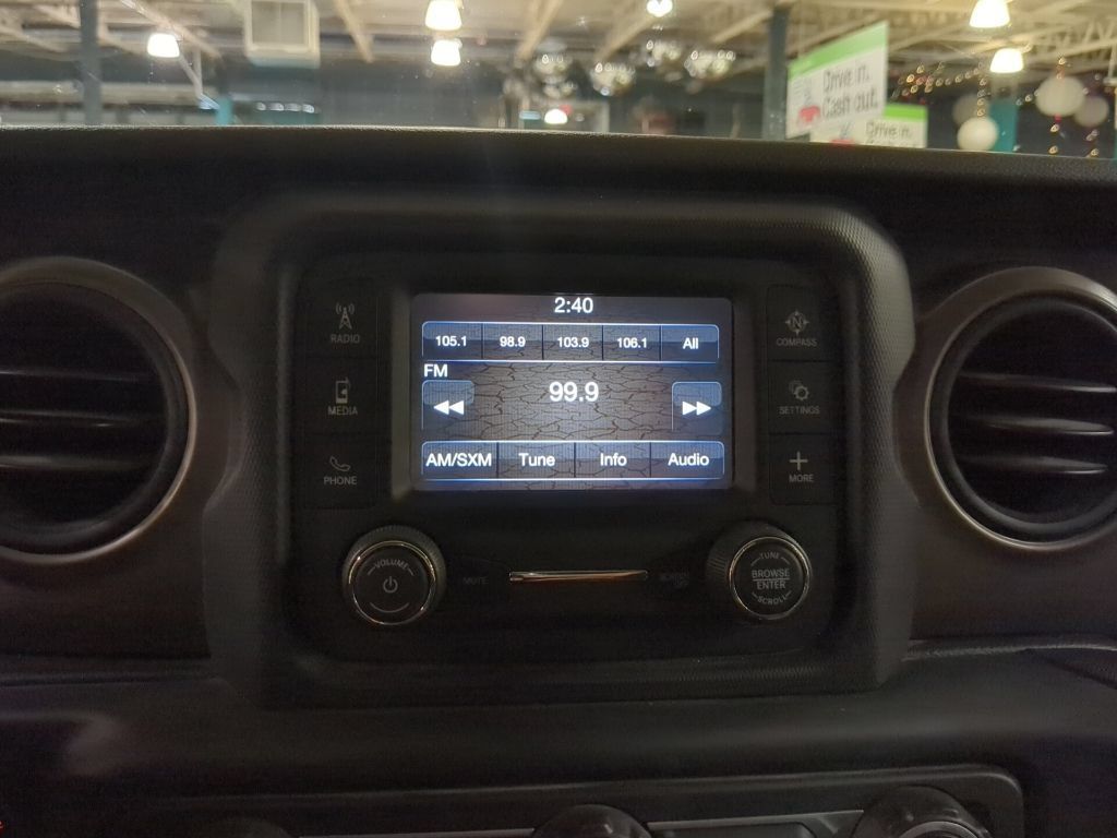 Used 2018 Jeep Wrangler Sport AWD/4WD image 15