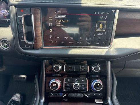 Used 2023 GMC Yukon Denali Ultimate w/ LPO, Floor Liner Package AWD/4WD image 13