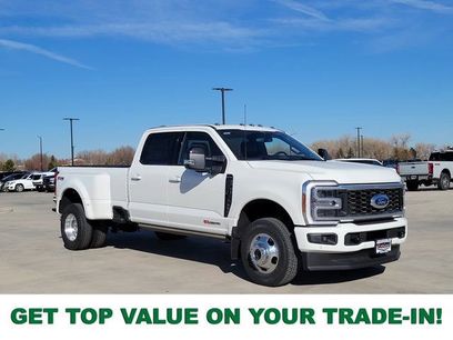 New 2026 Ford F350 Platinum w/ FX4 Off-Road Package