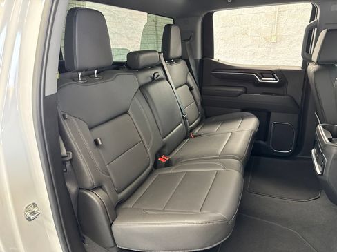 Used 2026 GMC Sierra 1500 SLT w/ SLT Premium Package AWD/4WD image 43