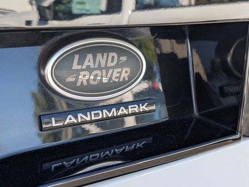 Used 2020 Land Rover Discovery Landmark AWD/4WD image 14