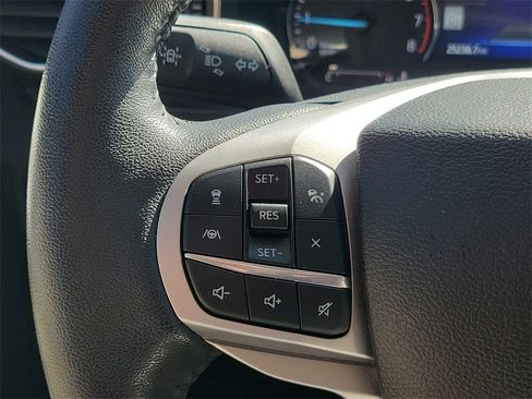 Used 2022 Ford Explorer Limited w/ Equipment Group 301A image 25