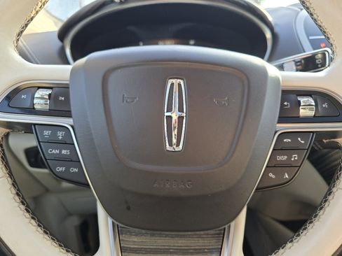 Used 2019 Lincoln Nautilus Black Label image 13