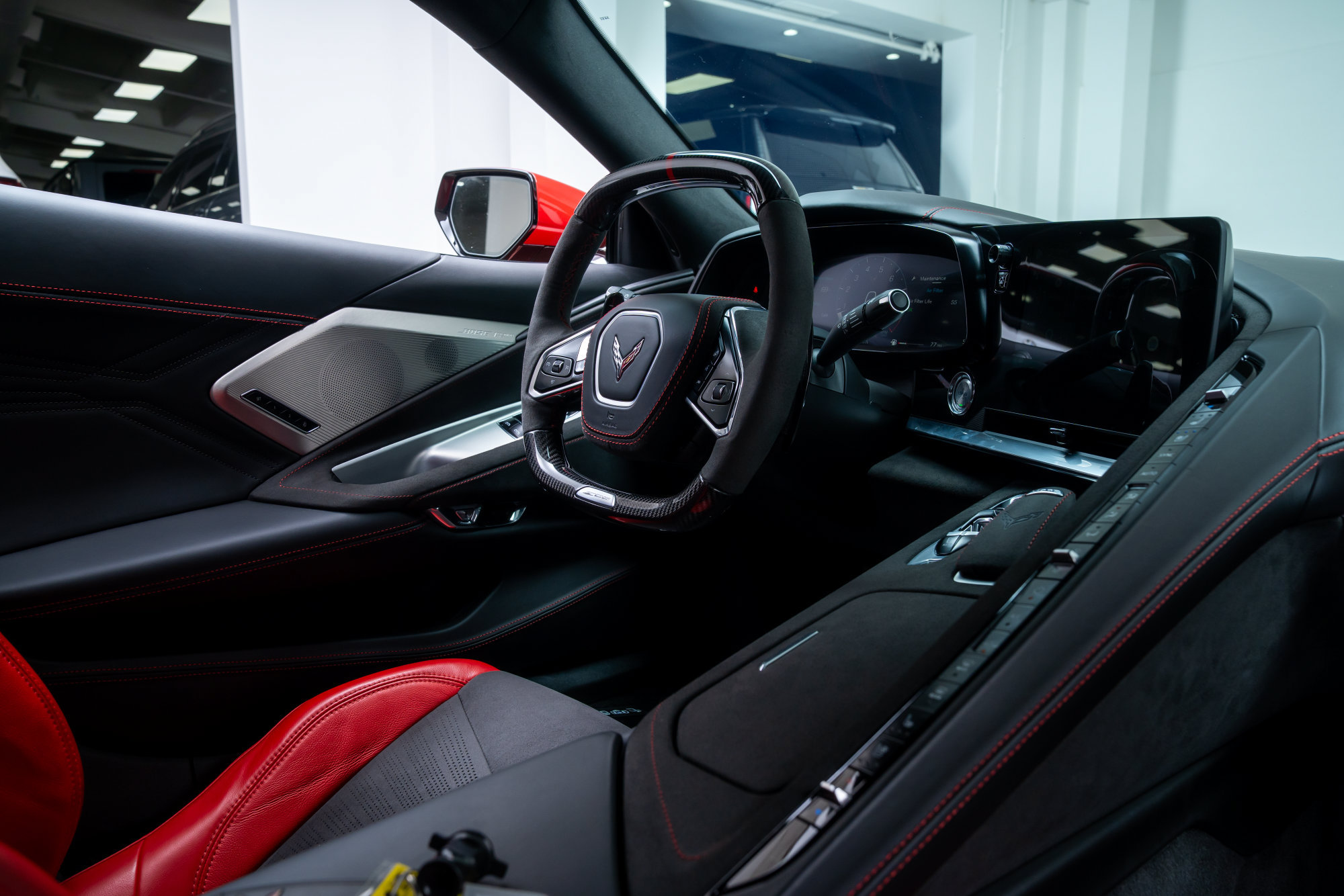 Used 2024 Chevrolet Corvette Z06 w/ Z07 Performance Package RWD image 11