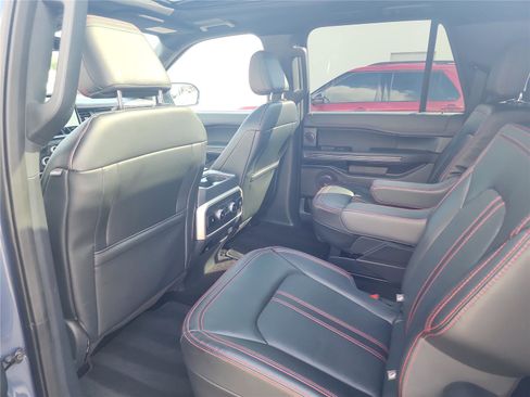 Used 2022 Ford Expedition Max Limited image 17