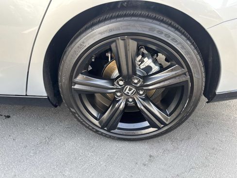 Used 2025 Honda Accord Sport image 6