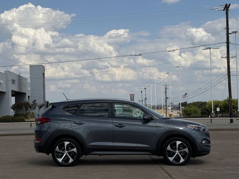 Used 2016 Hyundai Tucson Sport FWD image 3