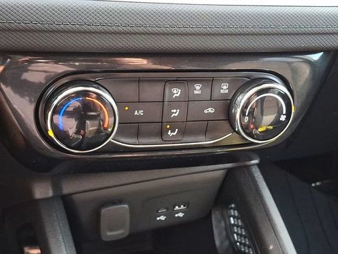 Used 2024 Chevrolet TrailBlazer LT w/ Driver Confidence Package AWD/4WD image 15