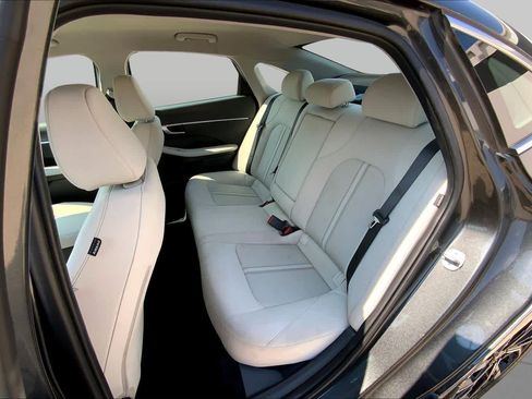 Used 2025 Hyundai Sonata SEL FWD image 21