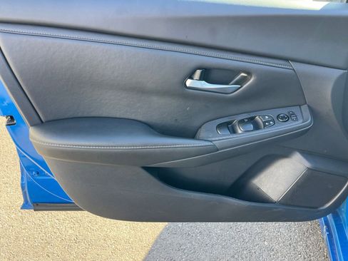 Used 2025 Nissan Sentra SV image 18