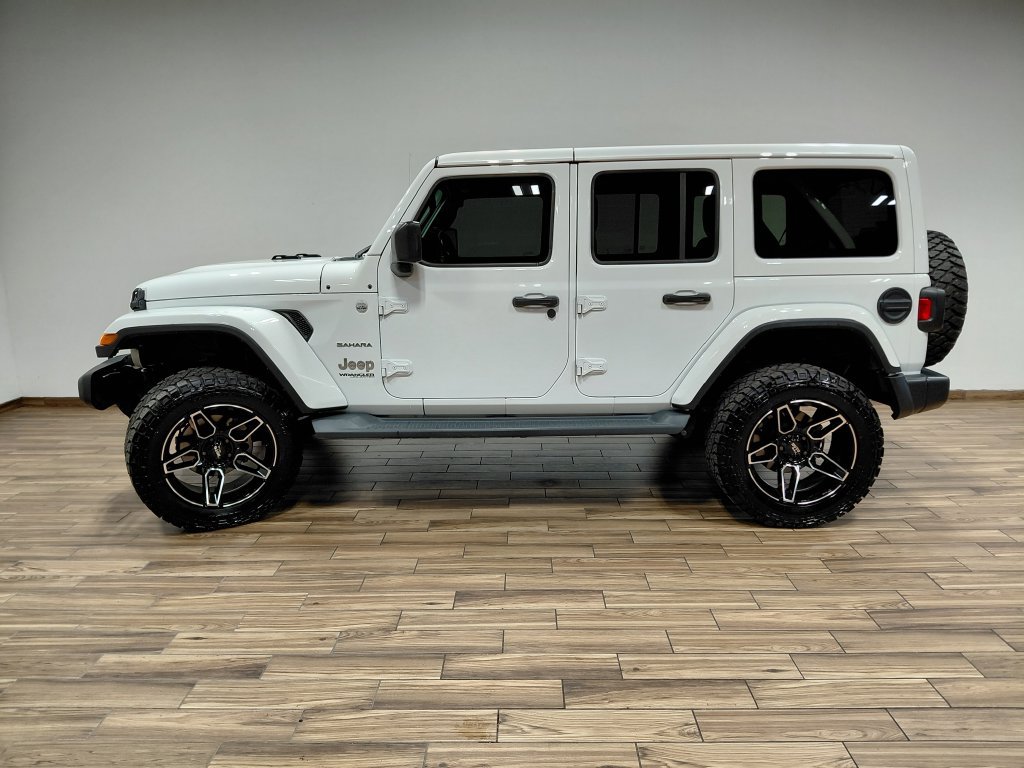 Used 2019 Jeep Wrangler Unlimited Sahara AWD/4WD image 18