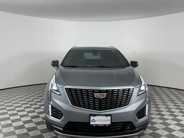 Used 2023 Cadillac XT5 Premium Luxury FWD image 2