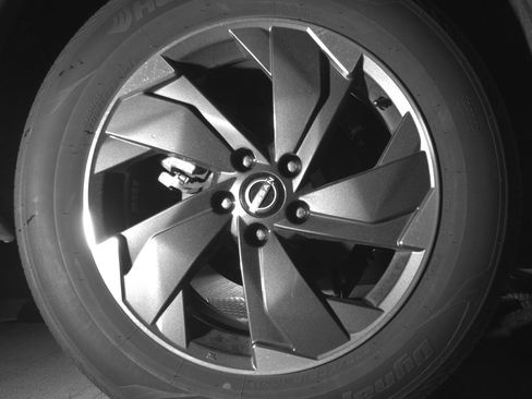 Used 2025 Nissan Rogue SV image 15