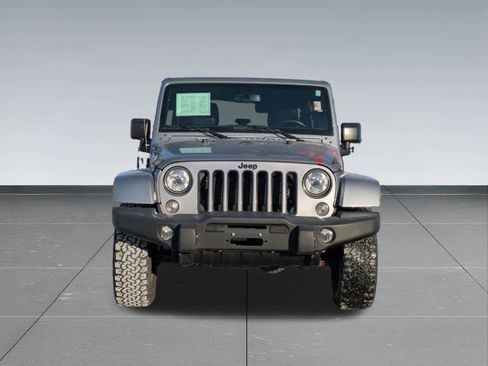 Used 2017 Jeep Wrangler Unlimited Sahara image 9