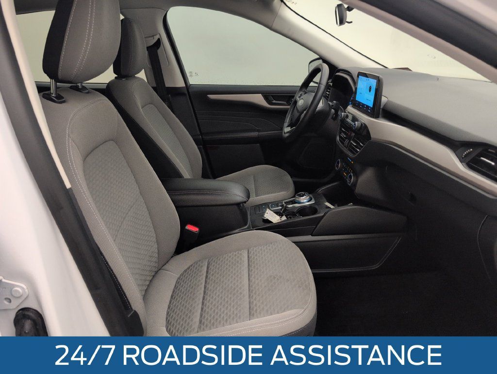 Used 2022 Ford Escape SE w/ Convenience Package FWD image 15
