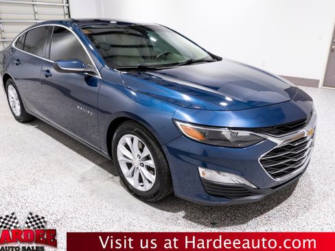 Used 2019 Chevrolet Malibu LT w/ Leather Package FWD image 6