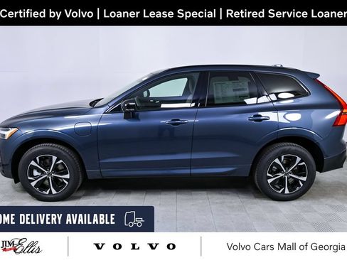 Used 2026 Volvo XC60 T8 Core w/ Climate Package PRO AWD/4WD image 2
