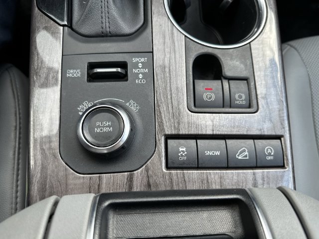 Used 2021 Toyota Highlander Platinum AWD/4WD image 37