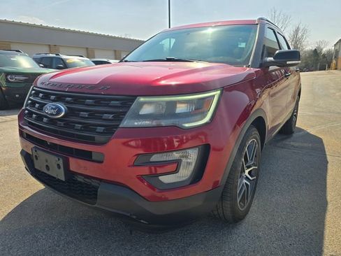 Used 2017 Ford Explorer Sport w/ Equipment Group 401A image 7