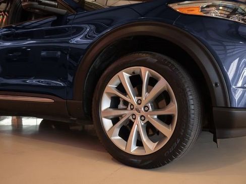 Used 2022 Ford Explorer Platinum w/ Equipment Group 601A image 6