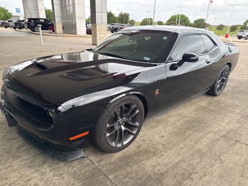 Used 2023 Dodge Challenger R/T Scat Pack image 1
