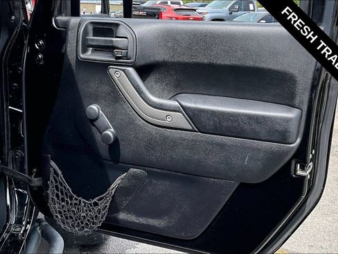 Used 2014 Jeep Wrangler Sport AWD/4WD image 23