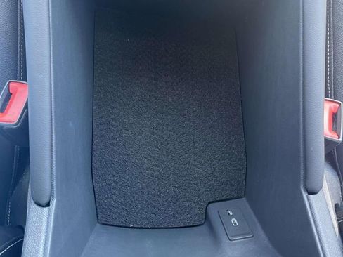 Certified 2025 Volkswagen Atlas SE FWD image 29