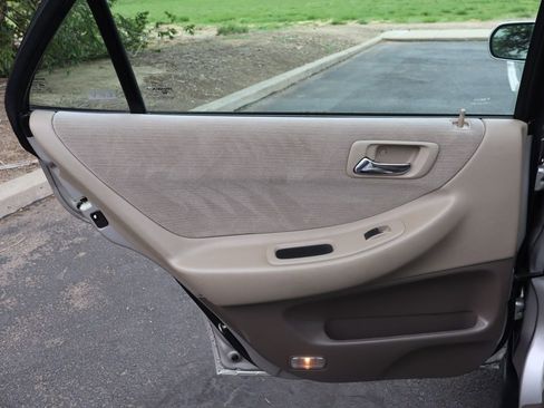 Used 1998 Honda Accord LX image 24