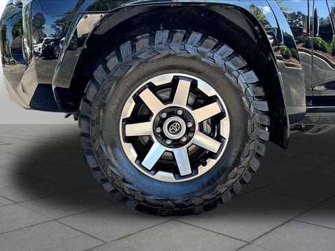 Used 2023 Toyota 4Runner TRD Off-Road AWD/4WD image 10