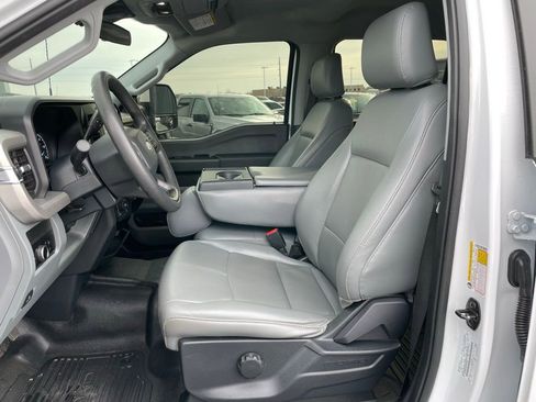 Used 2023 Ford F250 XL w/ FX4 Off-Road Package AWD/4WD image 6