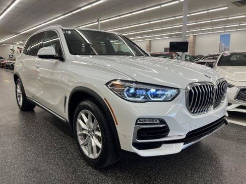 Used 2019 BMW X5 xDrive40i w/ Executive Package AWD/4WD image 4