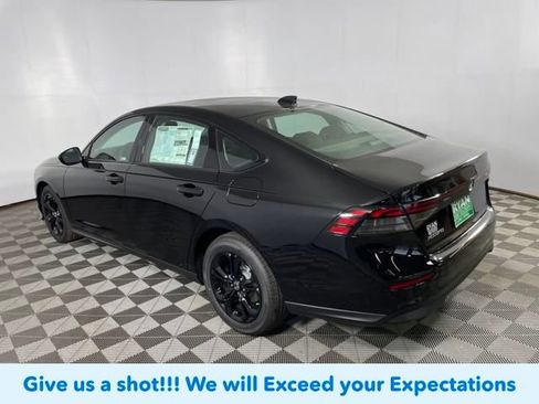 New 2025 Honda Accord SE image 9