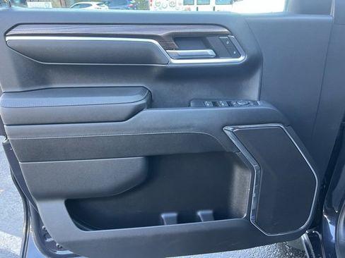 Used 2023 Chevrolet Silverado 1500 RST image 8