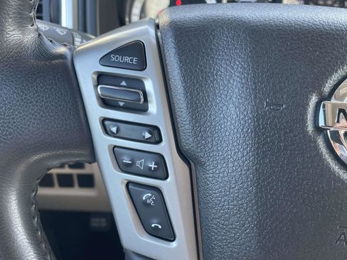 Used 2016 Nissan Titan SV AWD/4WD image 14