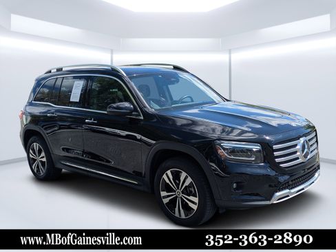 Used 2025 Mercedes-Benz GLB 250 image 1