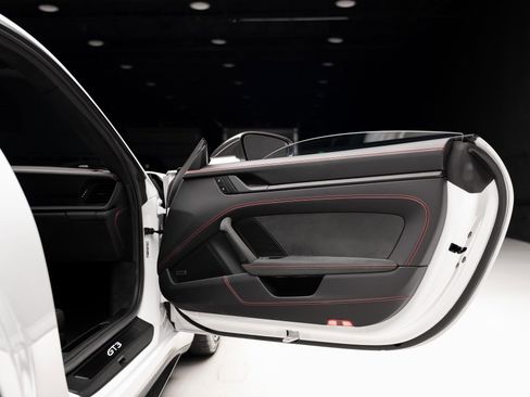 Used 2024 Porsche 911 GT3 image 64