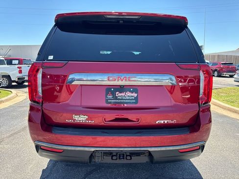 Used 2023 GMC Yukon AT4 w/ AT4 Premium Package AWD/4WD image 5