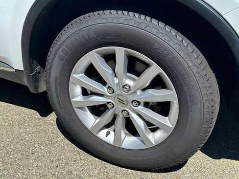Used 2023 Dodge Durango SXT RWD image 18