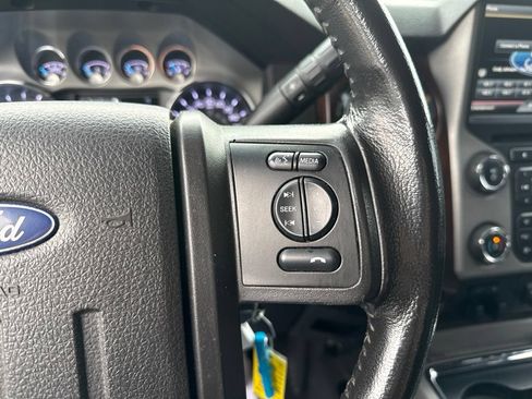Used 2015 Ford F350 Lariat w/ Lariat Interior Package AWD/4WD image 26