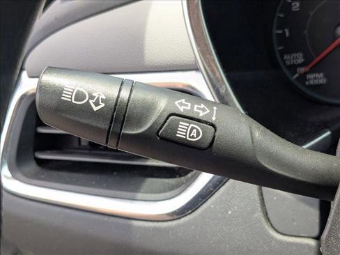 Used 2022 Chevrolet Equinox LS FWD image 6