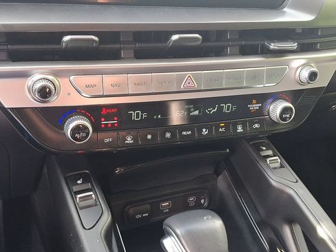 Used 2023 Kia Telluride S AWD/4WD image 15