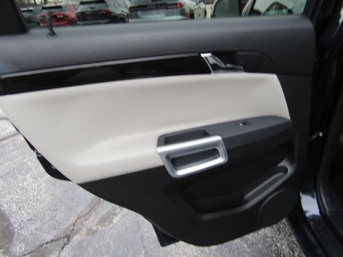 Used 2014 Chevrolet Captiva Sport LTZ image 12