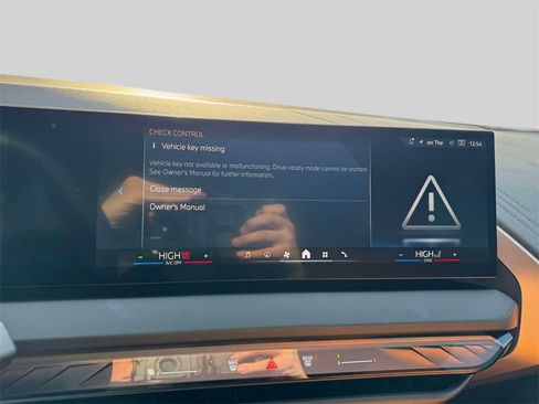 Certified 2025 BMW X3 xDrive30i w/ Premium Package image 10