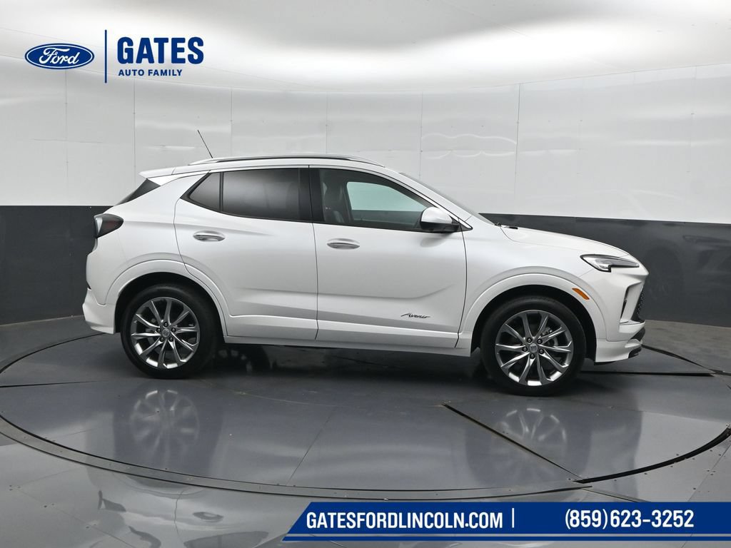 Used 2024 Buick Encore GX Avenir w/ Avenir Technology Package AWD/4WD image 3