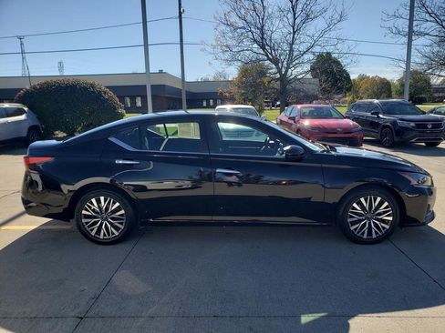 Certified 2023 Nissan Altima 2.5 SV image 8