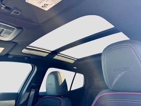 New 2026 Chevrolet Equinox EV RS AWD/4WD image 13