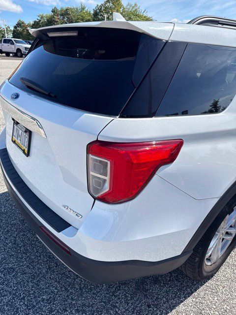 Used 2022 Ford Explorer XLT w/ Equipment Group 202A AWD/4WD image 19